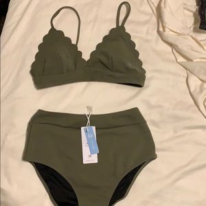 New, never worn High waisted medium bikini
